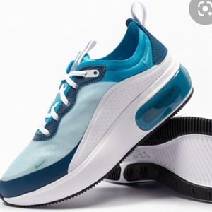NIB Nike Air Max Dia SE Turquoise Running Shoe